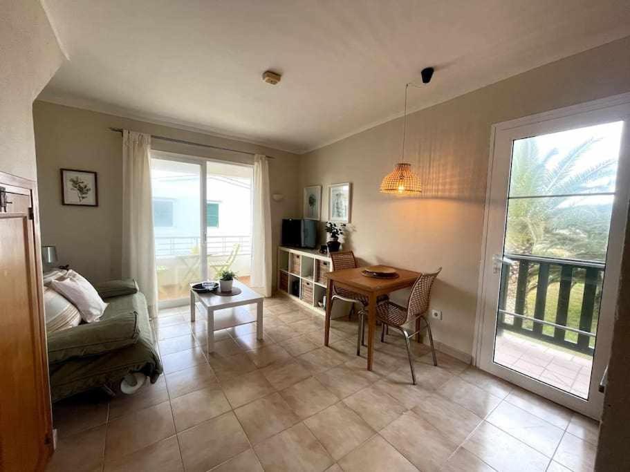 Ferienwohnung Macarella Apatamento Con Piscina Cala'N Blanes  Exterior foto